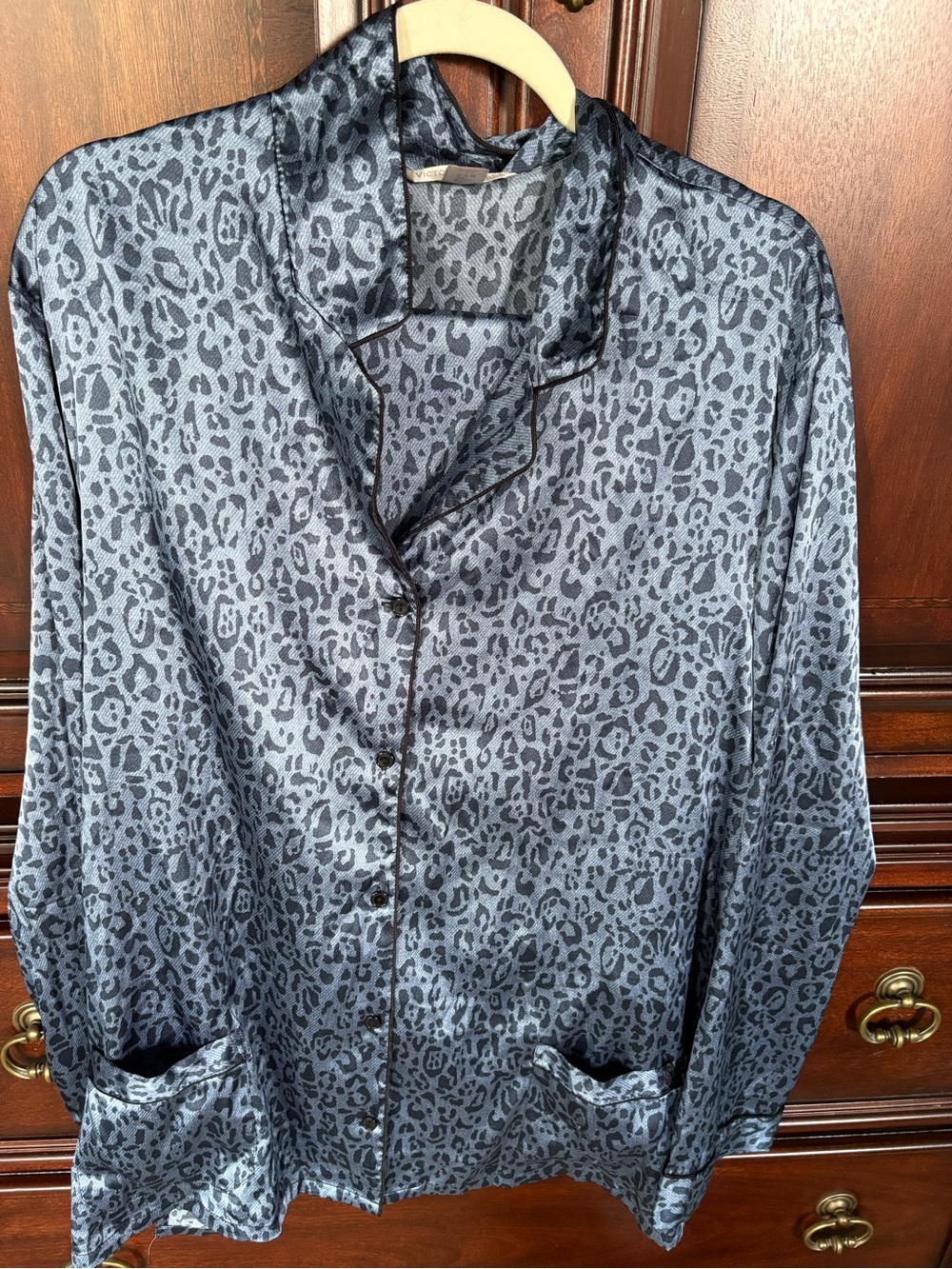 Victoria's Secret Navy Leopard Satin Loungewear Set - Picture 6 of 6